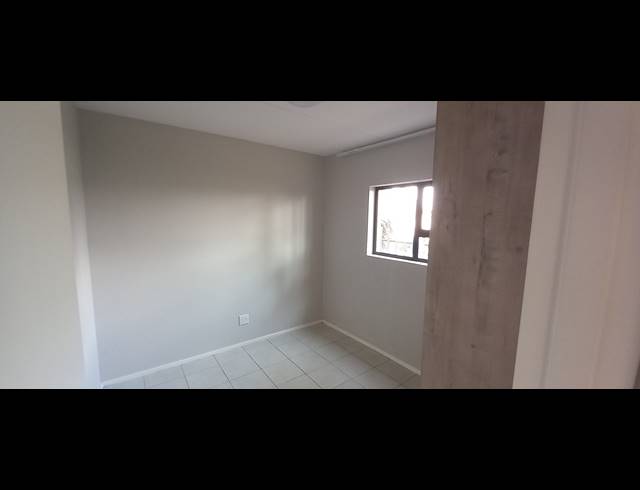 3 BEDROOM APARTMENT FOR SALE IN KENLEAF